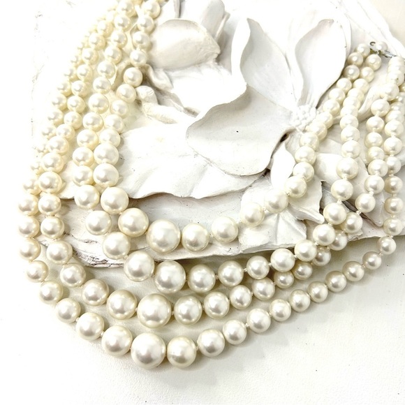 Vintage 4 Strands  of Faux White Pearls 14” Max - Picture 2 of 8